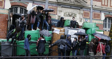 بالصور..آلاف الطلاب فى فرنسا يحتجون على قانون العمل وإغلاق 50 مدرسة