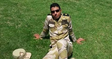 وصول جثمان الملازم أحمد عبدالله شهيد العريش لمطار أسوان الحربى
