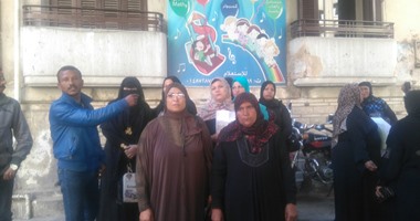وقفة احتجاجية لأهالى بورسعيد أمام "الوزراء" للمطالبة بتوفير وحدات سكنية