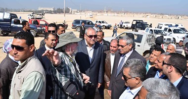 وزير الآثار يتابع الإجراءات الأمنية وإزالة التعديات بدير البرشا بالمنيا