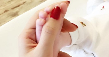 ميريام فارس تنشر الصورة الأولى لمولودها على "إنستجرام"