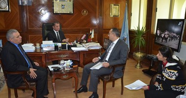 محافظ كفر الشيخ يبحث مع نائب وزير الإسكان مشروعات تطوير العشوائيات