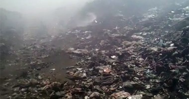 "صحافة المواطن"..الدخان الناتج عن حرق القمامة يعرض سكان قريتين بالجيزة للموت