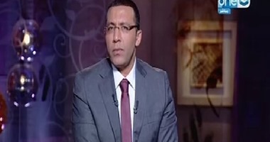 بالفيديو..خالد صلاح منتقدا "إجازة البرلمان": عدد أيام عمل "النواب" أقل من إجازاته
