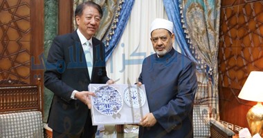 نائب رئيس وزراء سنغافورة للإمام الأكبر: الأزهر منارة الإسلام فى العالم