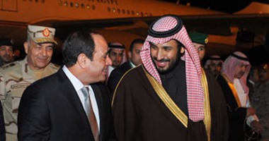 بالصور..الأمير محمد بن سلمان فى استقبال الرئيس السيسى بمطار الملك خالد