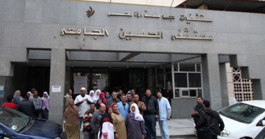 إضراب عاملين بمستشفى الحسين التعليمى عن العمل بسبب وفاة زميلهم