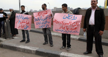 وقفة احتجاجية ضد زيارة الرئيس الإيرانى للأزهر
