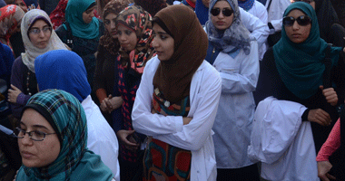 بدء إضراب الأطباء والصيادلة بمستشفيات الصحة لرفض "الحوافز"