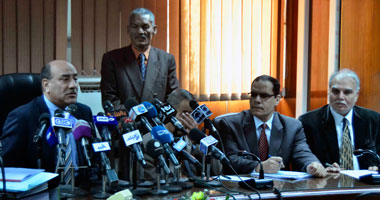 رئيس المركزى للمحاسبات بمؤتمر كشف الفساد:مرسى أنفق 303ملايين جنيه خلال رئاسته..والداخلية رفضت الخضوع لرقابتنا..تقدمنا بـ913 بلاغا للنائب العام والإدارية والكسب..و23.5 مليار جنيه مخالفات بمؤسسات الدولة