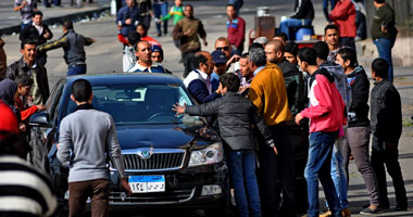 استمرار الاشتباكات بين الأمن والمتظاهرين بقصر النيل
