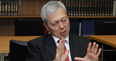 السفير اليابانى يشيد بجهود حكومة "محلب" بدعم الاستقرار