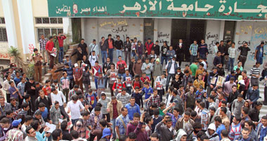 الأمن يفرق مظاهرة إخوانية لطلاب هندسة الأزهر بمدينة نصر
