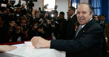 البرلمان الجزائرى يصوت بالأغلبية على التعديلات الدستورية