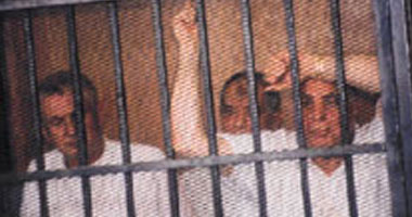 تأجيل إعادة محاكمة عبد الله طايل و18 آخرين بقضية "نواب القروض" لـ9 يونيو