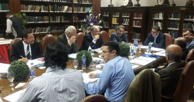 بالصور.. أول اجتماع لمجلس إدارة الأهلى الجديد 