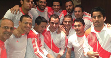 لاعبو الزمالك يحتفلون بعيد ميلاد عبد الملك