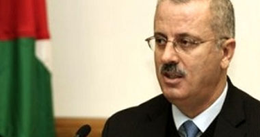 رئيس الوزراء الفلسطينى يطلع سفير مصر برام الله على مستجدات الوضع فى بلاده
