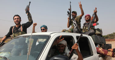 تحرك 200 مقاتل تابعين للجيش السوري الحر من تركيا باتجاه جرابلس
