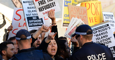 احتجاجات فى أستراليا ضد صفقة لإرسال لاجئين للولايات المتحدة