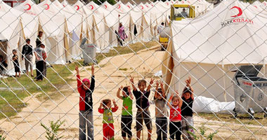 حريق يلتهم 20 خيمة للنازحين السوريين فى البقاع اللبنانى