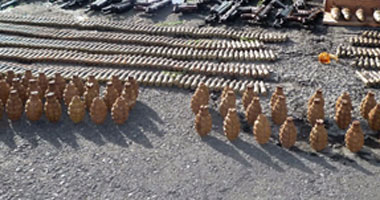 القوات العراقية تضبط 30 حزاما ناسفا و10 قنابل يدوية فى مخبأ بالموصل