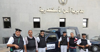 القبض على تشكيل عصابى سرق 107 آلاف دولار من سيارة نقل أموال بالإسكندرية