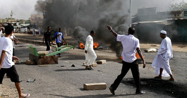 نقابة الأطباء السودانيين: اعتقال نقيب الأطباء وأنباء عن سقوط 250 قتيلا