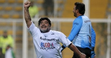 مارادونا يلمح إلى ترشحه لانتخابات "فيفا" من أجل العرب