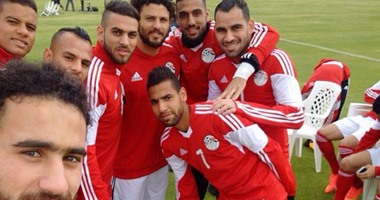 سيلفى للاعبى الأهلى والزمالك فى المنتخب بأوامر عليا