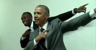 بالصور.. أوباما يستقبل أسرع عداء فى العالم بجامايكا