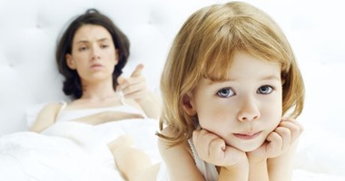 8 عبارات لا تقوليها لطفلك.. منها أنت طفل سيئ