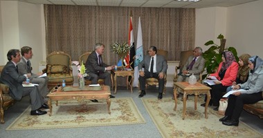 وزير البيئة يبحث مع سفير الاتحاد الأوروبى مشروع "الجونة" المتعادلة كربونيا