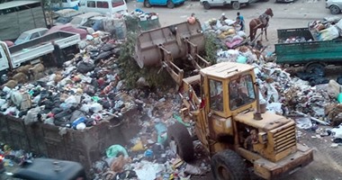 قراء اليوم السابع يستغيثون من القمامة أمام مجمع مدارس الشعراوى