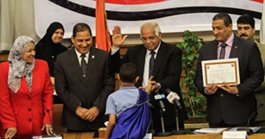 محافظ القاهرة: مصر محفوظة بأبنائها حفظة القرآن