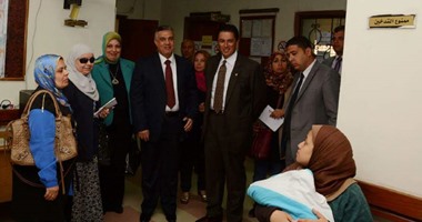 محافظ الإسكندرية يتفقد أعمال حملة التطعيم ضد شلل الأطفال