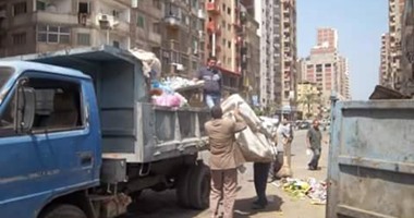 نظافة الجيزة ترفع مخلفات الهدم بشوارع العمرانية وتصلح صناديق القمامة
