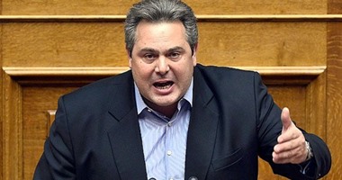 وزيرالدفاع اليونانى يستقيل من رئاسة حزب مشارك فى الحكومة الائتلافية