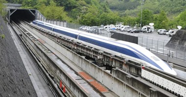 قطار "مجاليف" اليابانى يحطم الرقم القياسى العالمى للسرعة