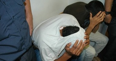 إحالة شاذ جنسيا ارتدى النقاب للتحرش بمصلين داخل مسجد الحسين للمحاكمة