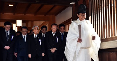 الصين تعترض على زيارة برلمانيين يابانيين لضريح ياسوكونى