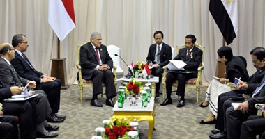 محلب لرئيس إندونيسيا: مصر تتحمل مسئولية كبيرة فى مواجهة الإرهاب بالمنطقة