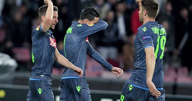بالفيديو.. نابولى يكسر نحس 27 عامًا بالتأهل لنصف اليوروباليج