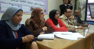 تكريم طلاب جامعة السويس المشاركين فى حملة تعليم الكبار