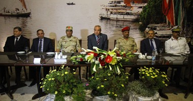 اجتماع بين قيادات الجيش والشرطة بالجيزة فى إطار احتفالات تحرير سيناء