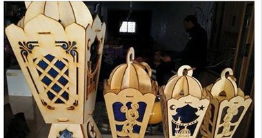بعد وقف استيراد فوانيس رمضان.. نشطاء ينشرون صور فوانيس خشبية صناعة مصرية