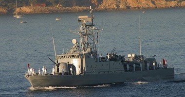 "الدفاع التونسية": 8 قتلى فى تصادم مركب مع سفينة عسكرية شرقى البلاد