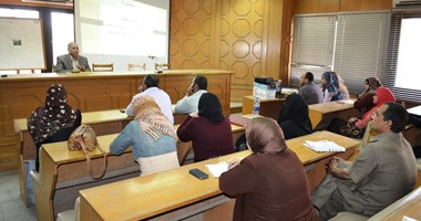 محاضرة حول مهارات القيادة فى ديوان عام محافظة الإسماعيلية