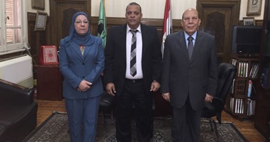 وزيرا التنمية المحلية والقوى العاملة يزوران أحمد الفضالى بمكتبه