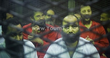 قاضى إعادة محاكمة قتلة اللواء نبيل فراج يسمح لأهالى المتهمين بحضور الجلسة